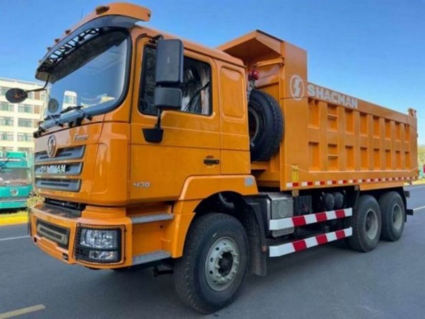 শ্যাকম্যান এক্সপোর্ট টিপার ডাম্প ট্রাক F3000 6x4 380 ইউরো II হলুদ বিলাসবহুল ড্রাইভিং অভিজ্ঞতা