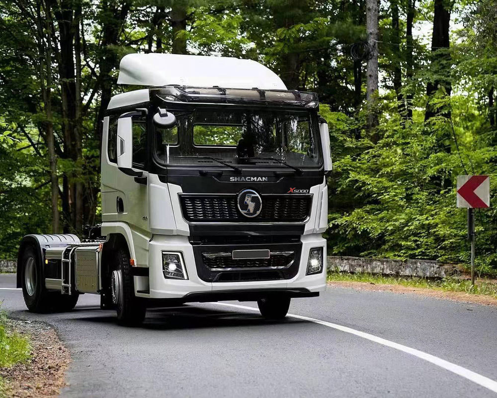 জ্বালানি- SHACMAN X5000 ট্র্যাক্টর ট্রাক 4x2 430HP EuroV সঙ্গে 400L জ্বালানি ট্যাংক এবং মাল্টি-স্তর প্লেট স্প্রিং সাসপেনশন