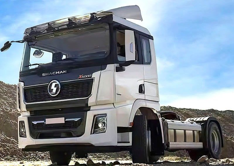 জ্বালানি- SHACMAN X5000 ট্র্যাক্টর ট্রাক 4x2 430HP EuroV সঙ্গে 400L জ্বালানি ট্যাংক এবং মাল্টি-স্তর প্লেট স্প্রিং সাসপেনশন