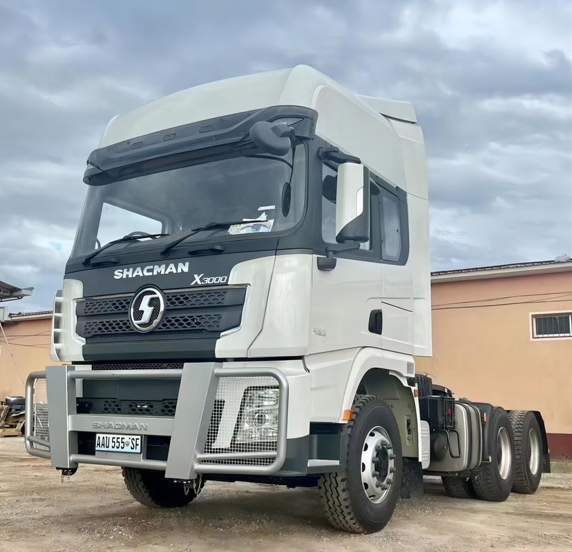 400L SHACMAN X3000 ট্রাক ট্র্যাক্টর হেড 430HP EuroII সাদা 6x4 ট্র্যাক্টর হেড