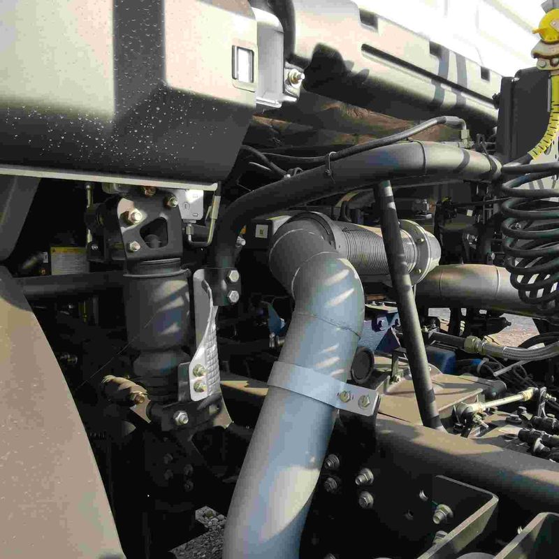 রেড শ্যাকম্যান F3000 375HP ইউরো ভি 6-চাকা ট্র্যাক্টর হেড 4x2 WEICHAI ইঞ্জিন