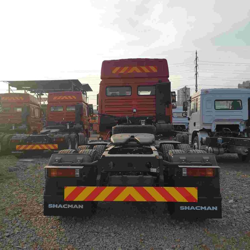রেড শ্যাকম্যান F3000 375HP ইউরো ভি 6 চাকা ট্র্যাক্টর হেড 4x2 WEICHAI ইঞ্জিন