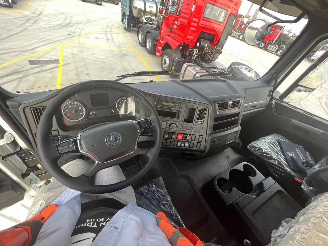 SHACMAN X3000 4x2 ট্র্যাক্টর ট্রাক 430Hp পরিবেশগতভাবে বন্ধুত্বপূর্ণ ইউরো II 6 টি টায়ারের সাথে