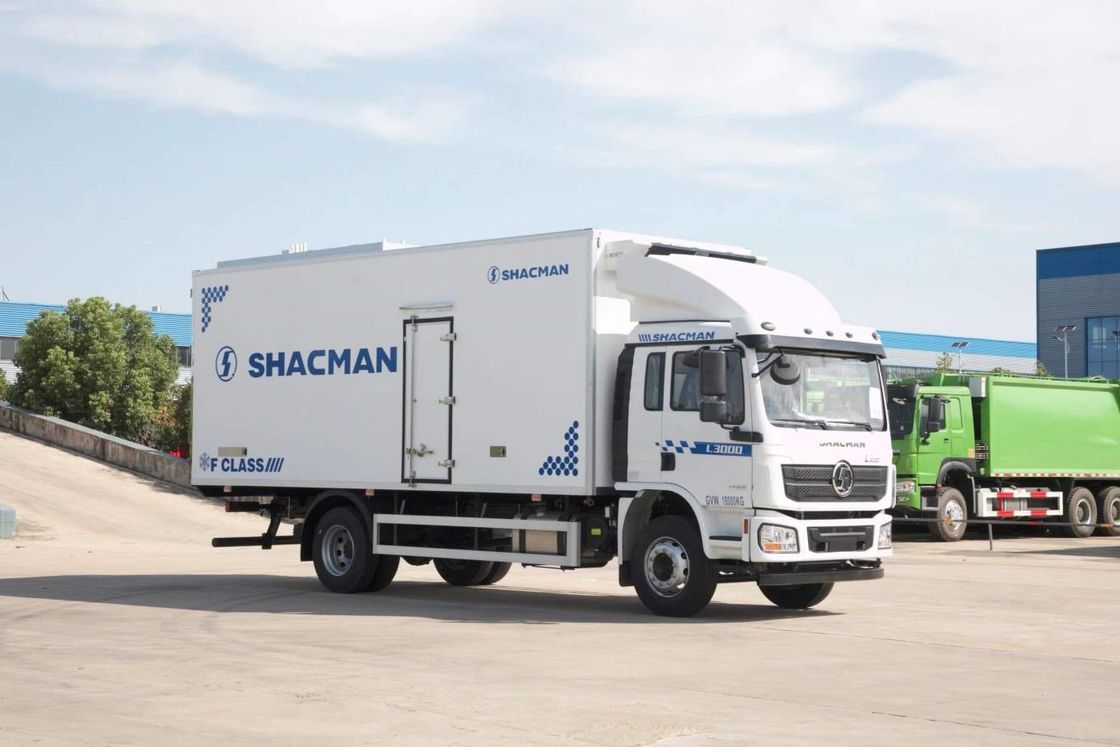 SHACMAN L3000 ভ্যান কার্গো ট্রাক 4x2 340hp ট্রাক 290hp ইউরো II সাদা 6 চাকা কার্গো ট্রাক